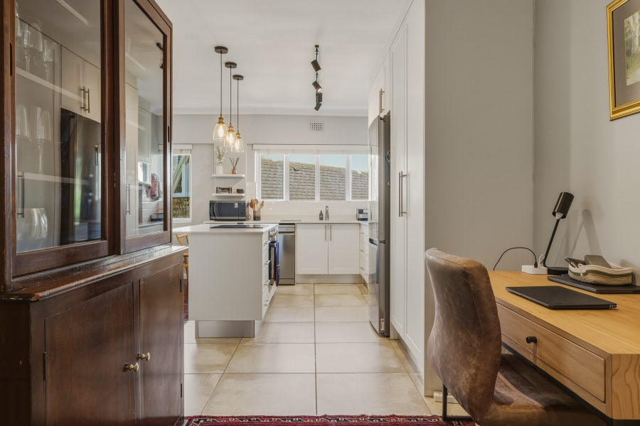 To Let 2 Bedroom Property for Rent in Gardens Western Cape